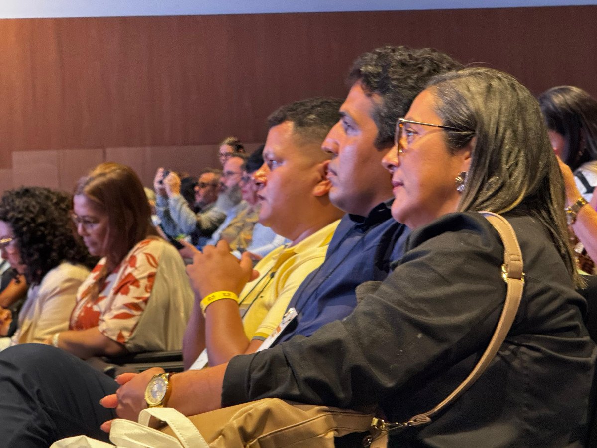 1200x_0.742127001745323470